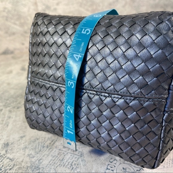 Vintage GANSON Small Grey Silver  Woven Leather Crossbody/shoulder  bag - Picture 11 of 12